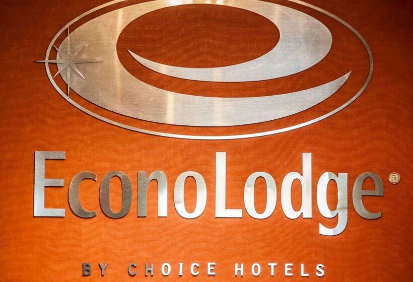 فندق Econo Lodge Freeport  Brunswick Area