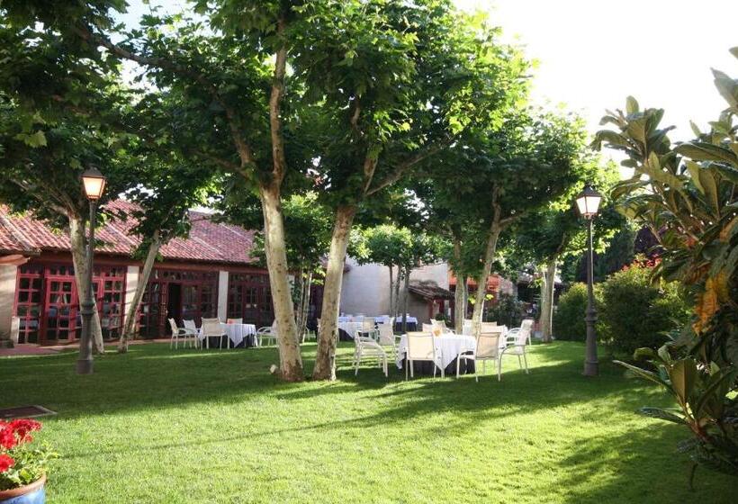 בית מלון כפרי El Rancho