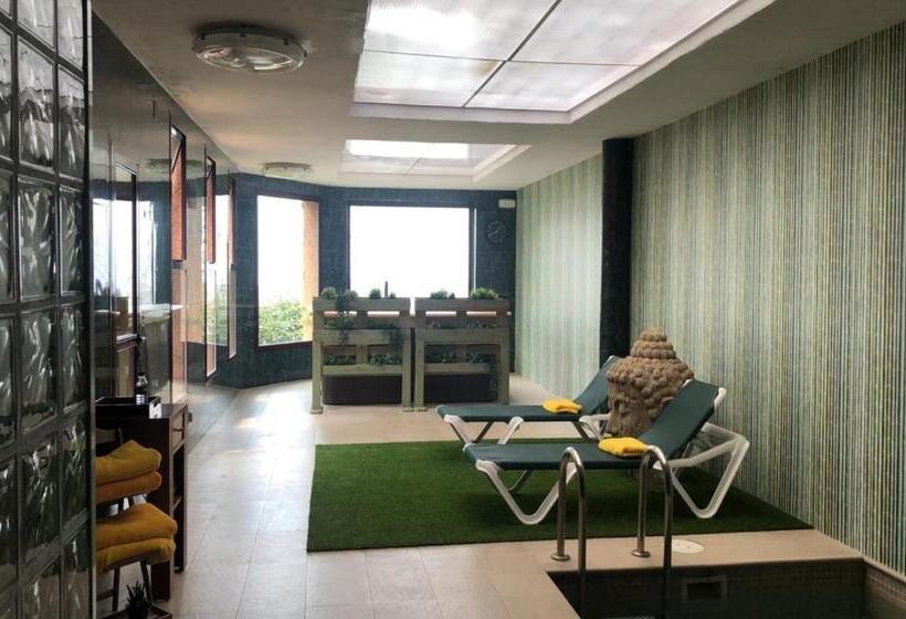 בית מלון כפרי El Rancho