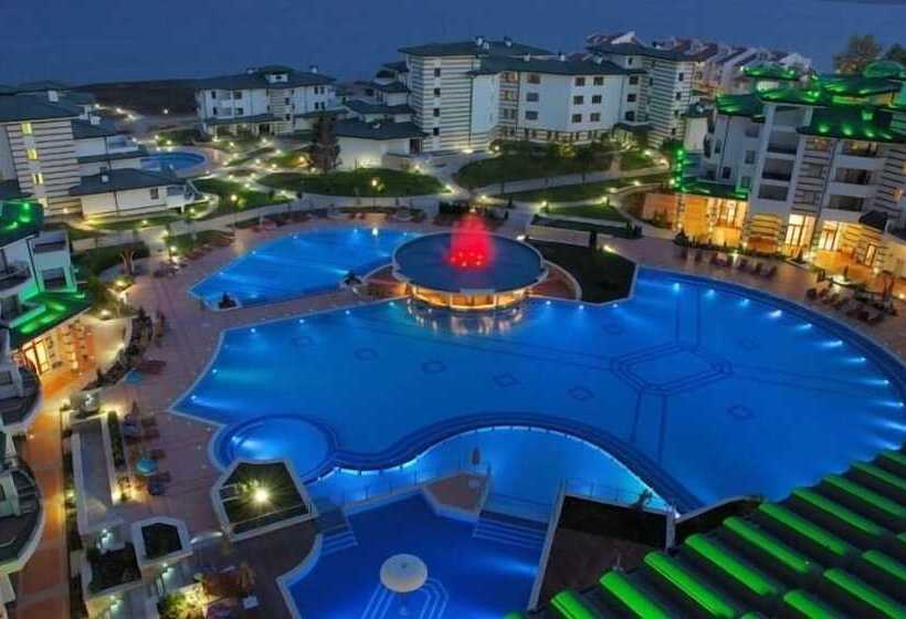 هتل Emerald Beach Resort & Spa