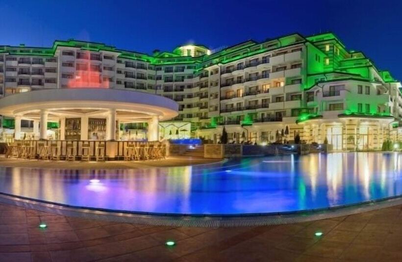 בית מלון כפרי Emerald Beach Resort & Spa