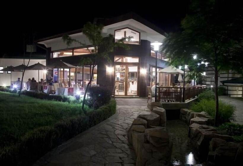هتل Emerald Beach Resort & Spa