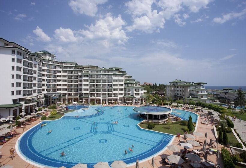 בית מלון כפרי Emerald Beach Resort & Spa