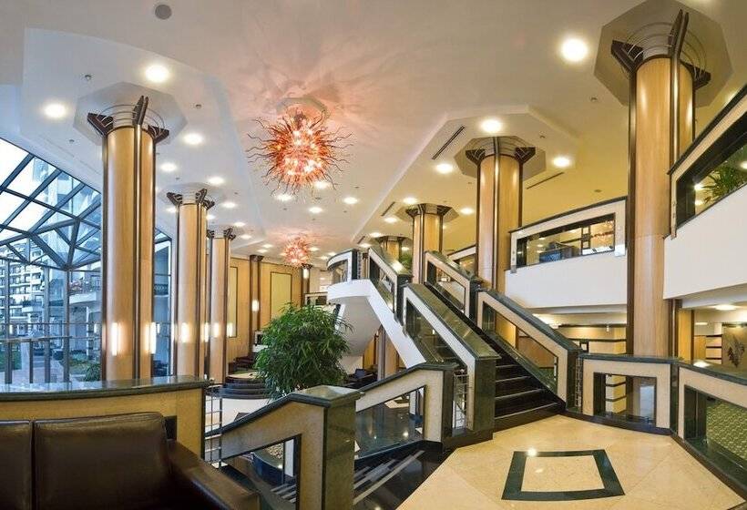 בית מלון כפרי Emerald Beach Resort & Spa