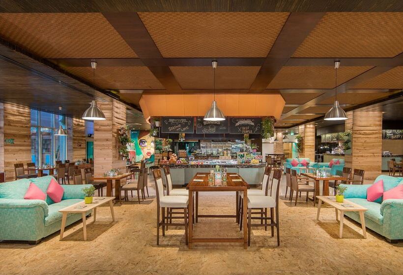 Grand Hyatt Doha Hotel & Villas