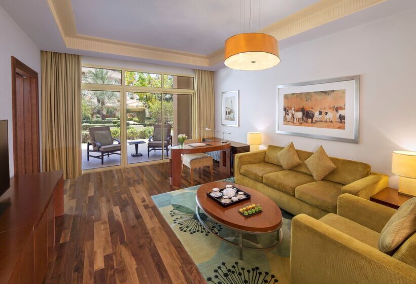 Grand Hyatt Doha Hotel & Villas