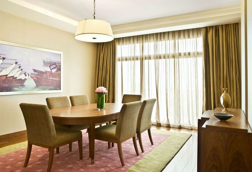 Grand Hyatt Doha Hotel & Villas