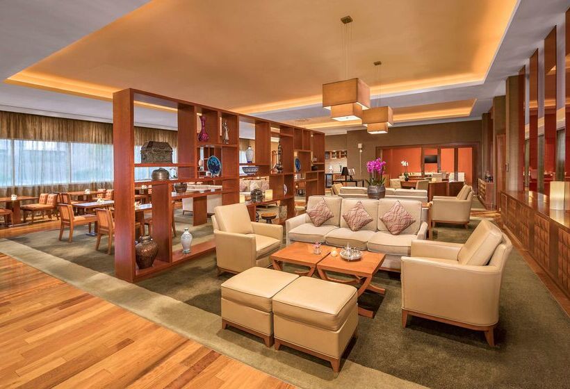 Grand Hyatt Doha Hotel & Villas