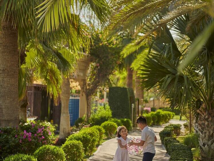 Grand Hyatt Doha Hotel & Villas