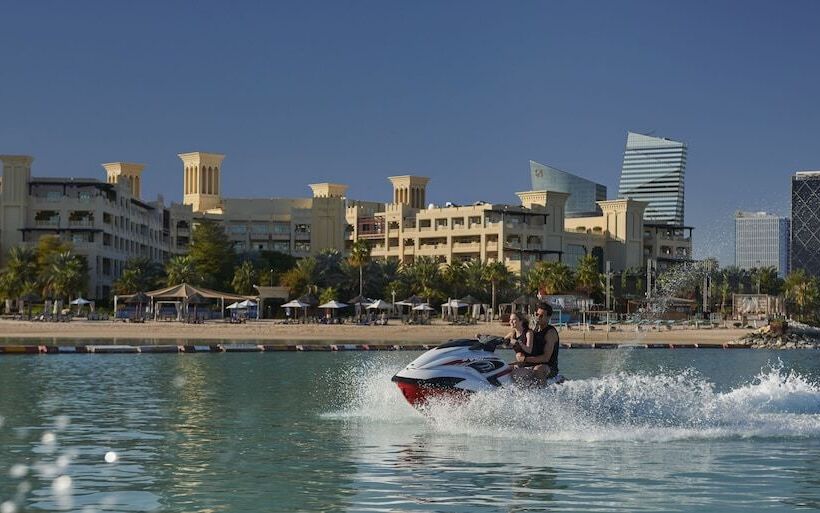 Grand Hyatt Doha Hotel & Villas