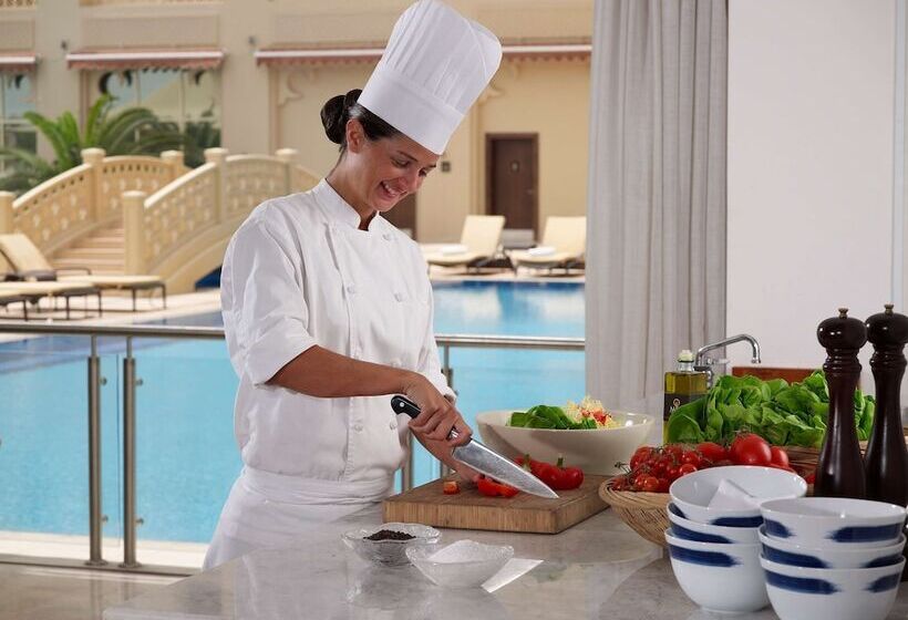Grand Hyatt Doha Hotel & Villas