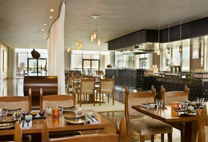 Grand Hyatt Doha Hotel & Villas