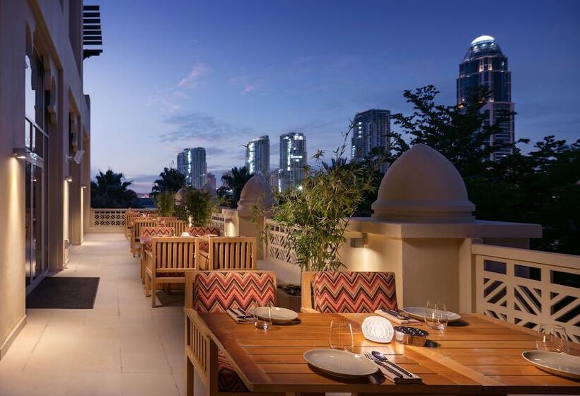 Grand Hyatt Doha Hotel & Villas