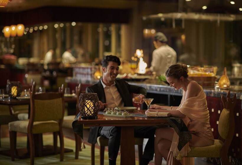 Grand Hyatt Doha Hotel & Villas