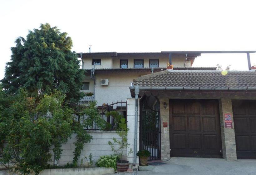 ホテル Guest House Delphini