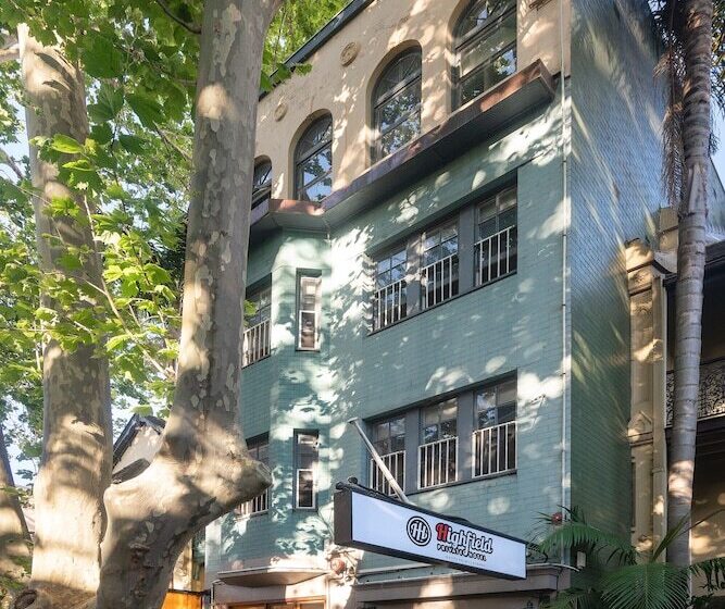 هتل Highfield Private