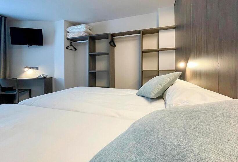 酒店 Quatre Llunes