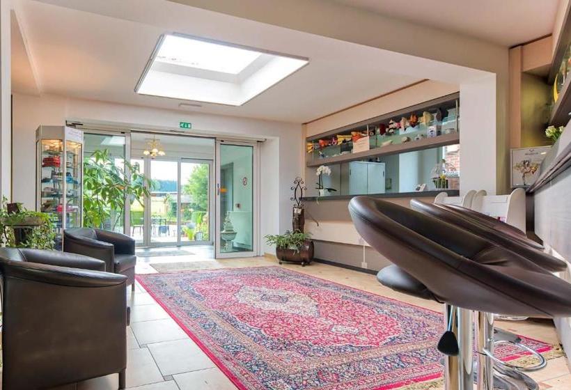 فندق Hostellerie Doux Repos