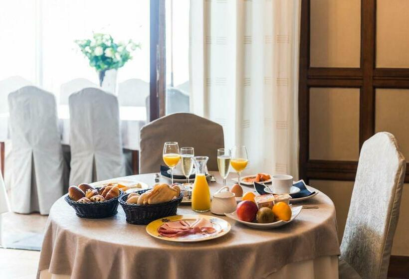 Отель Hostellerie Lou Pahou