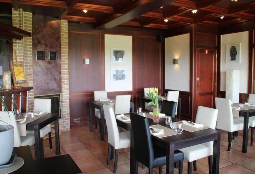 ホテル Hôtel Restaurant N 4