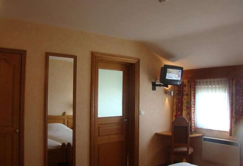 ホテル Hôtel Restaurant N 4