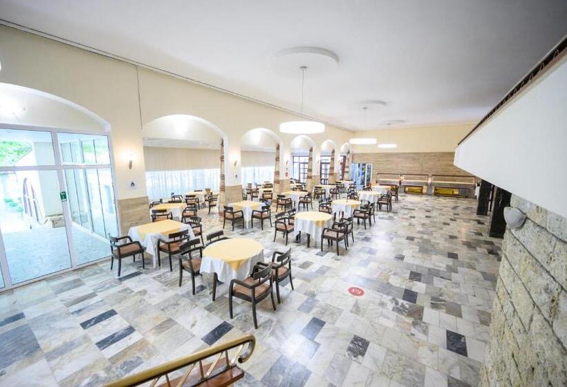 فندق International House Of Journalists Resort