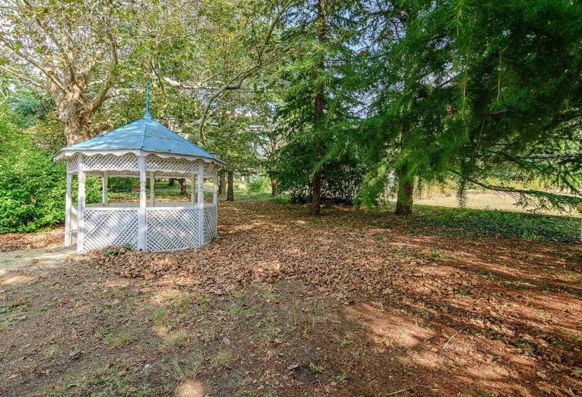 فندق International House Of Journalists Resort