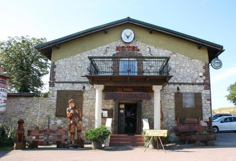 בית מלון כפרי Komfort Inn   Dwór Hubertus