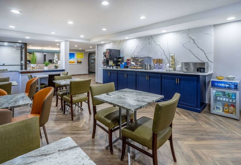 فندق Days Inn By Wyndham Pleasant Prairie Kenosha