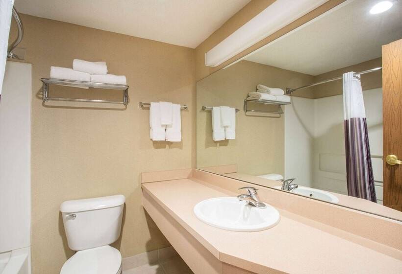 בית מלון כפרי The Inn At St Albans Trademark Collection By Wyndham
