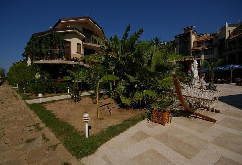 Отель Laguna Beach Resort & Spa