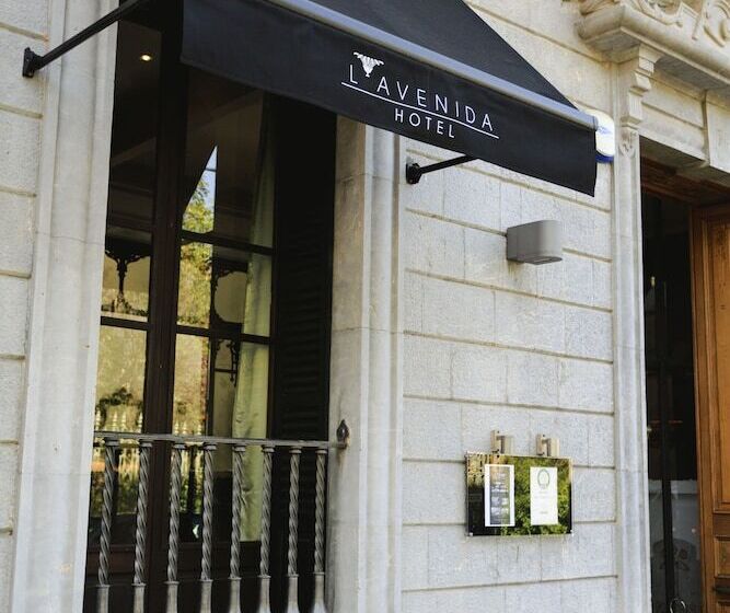هتل L'avenida