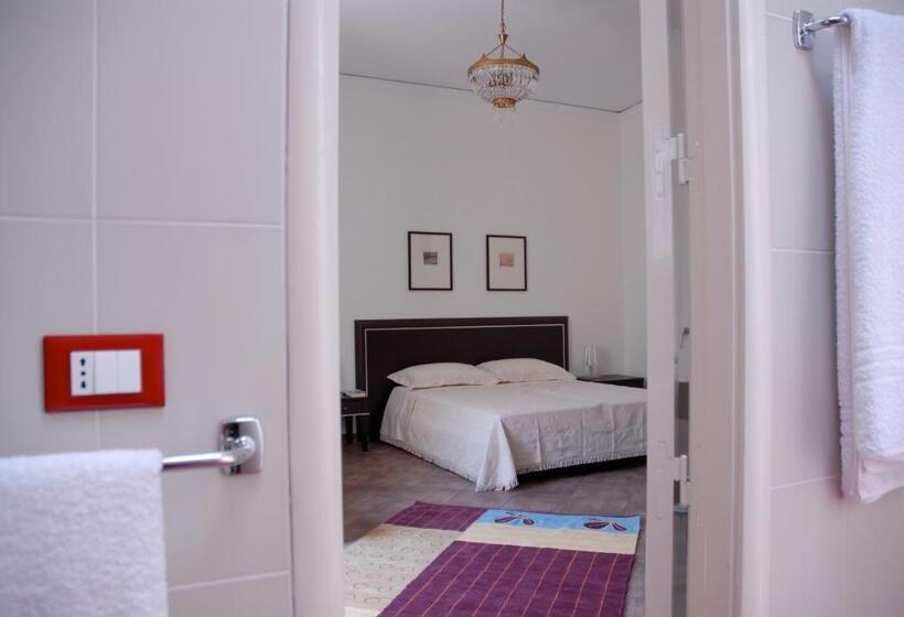 Отель Le Cinque Luci