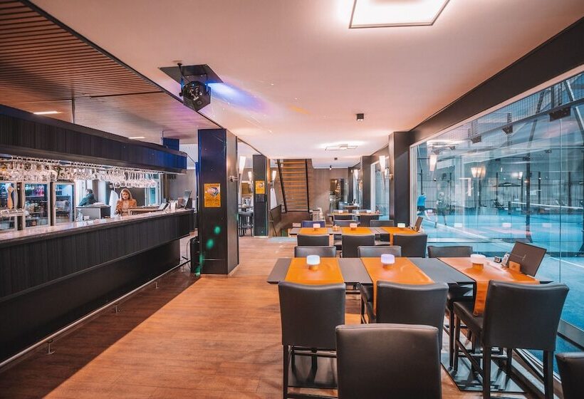 בית מלון כפרי Le Midi