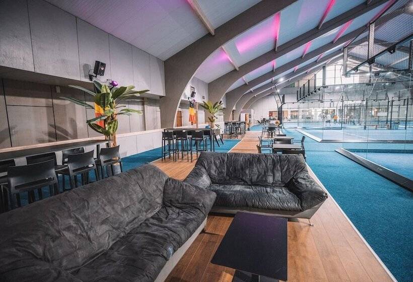 בית מלון כפרי Le Midi