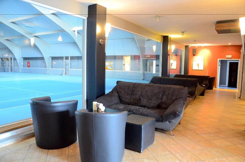 בית מלון כפרי Le Midi