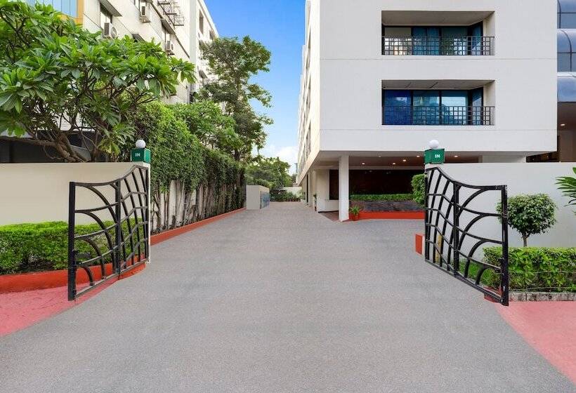 Lemon Tree Hotel, Indore