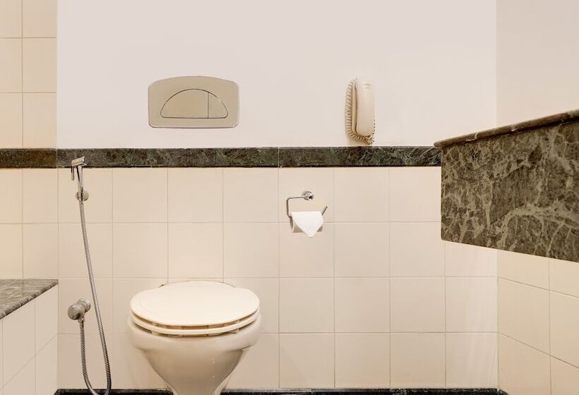 Lemon Tree Hotel, Indore