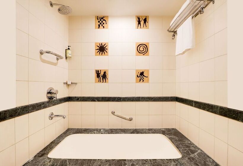 Lemon Tree Hotel, Indore