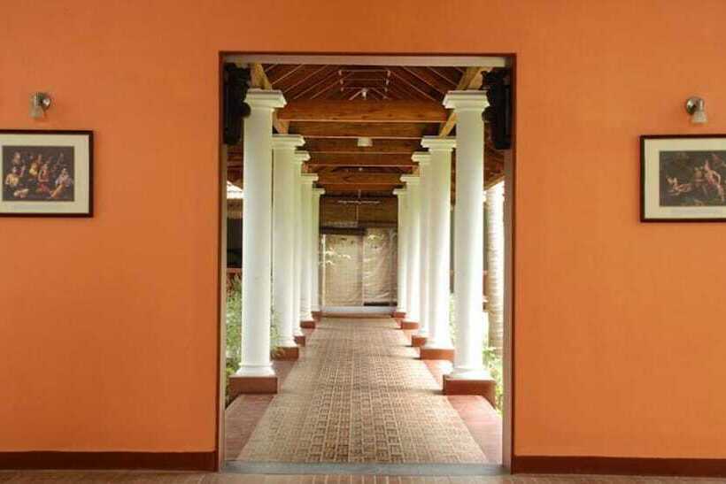 فندق Lemon Tree Vembanad Lake Resort, Kerala