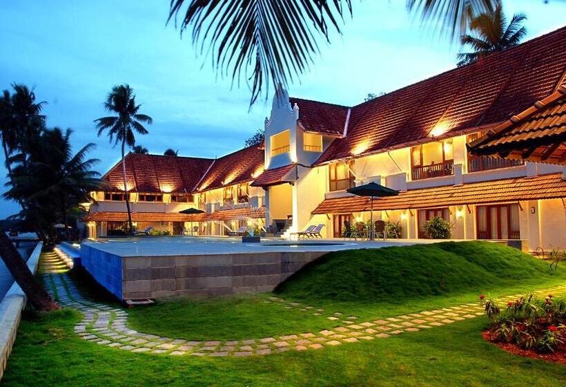 فندق Lemon Tree Vembanad Lake Resort, Kerala