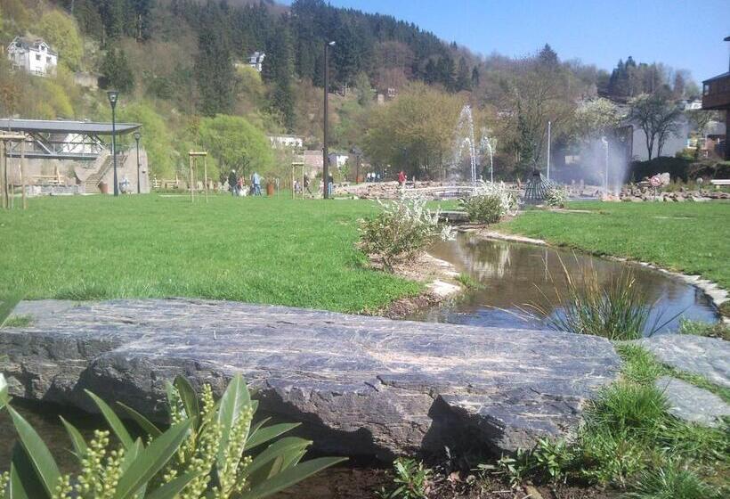 Отель Les Arcades   La Roche En Ardenne