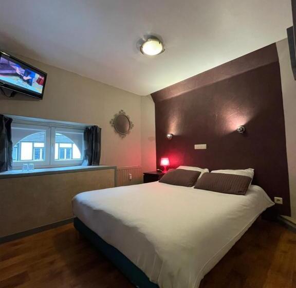 Отель Les Arcades   La Roche En Ardenne