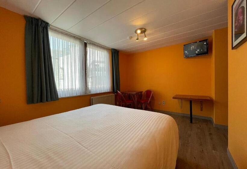 Отель Les Arcades   La Roche En Ardenne