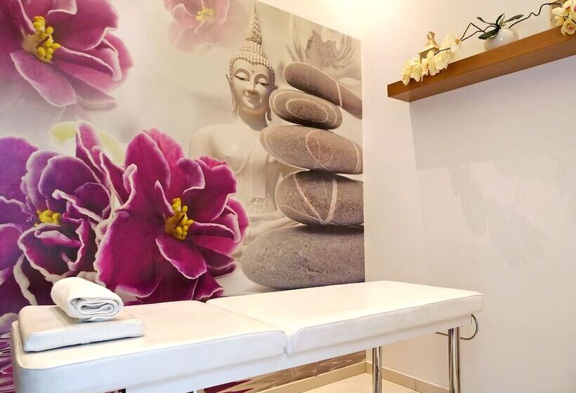 فندق Loutsiana Deluxe Apts