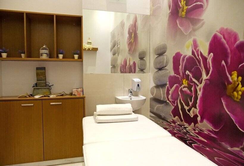 فندق Loutsiana Deluxe Apts