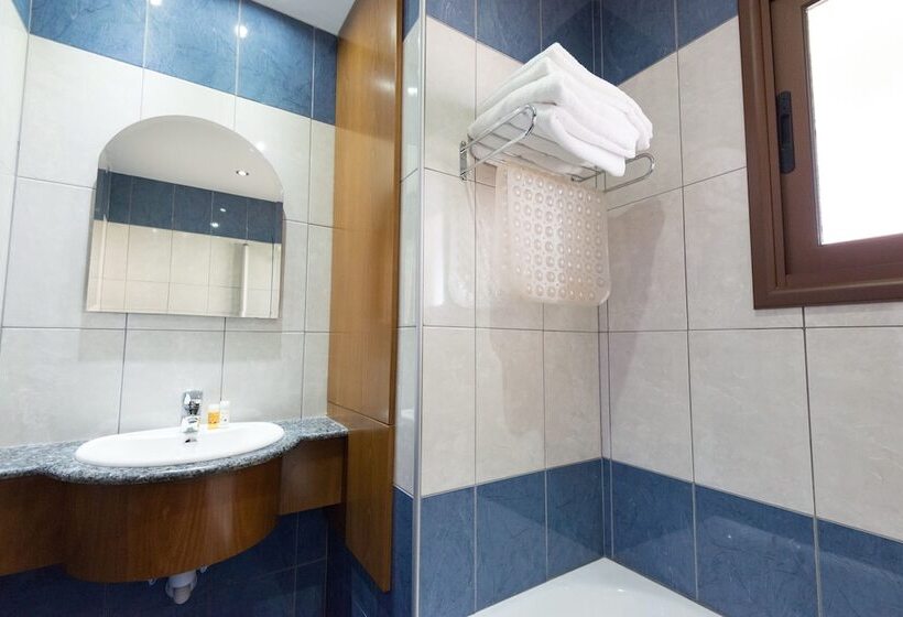 فندق Loutsiana Deluxe Apts