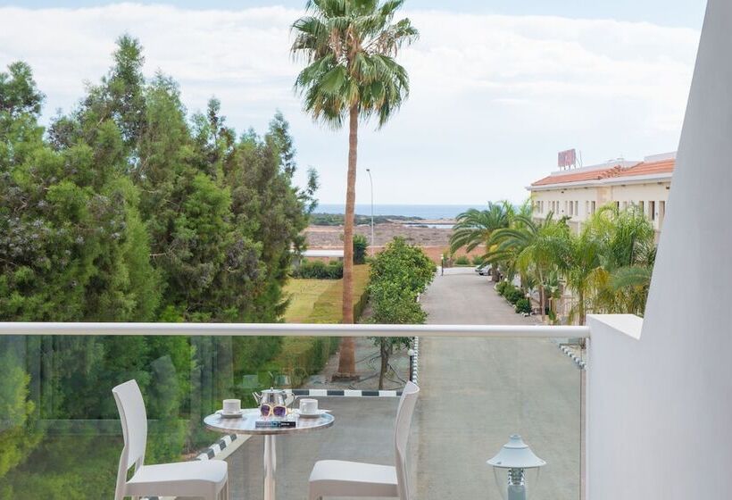 فندق Loutsiana Deluxe Apts