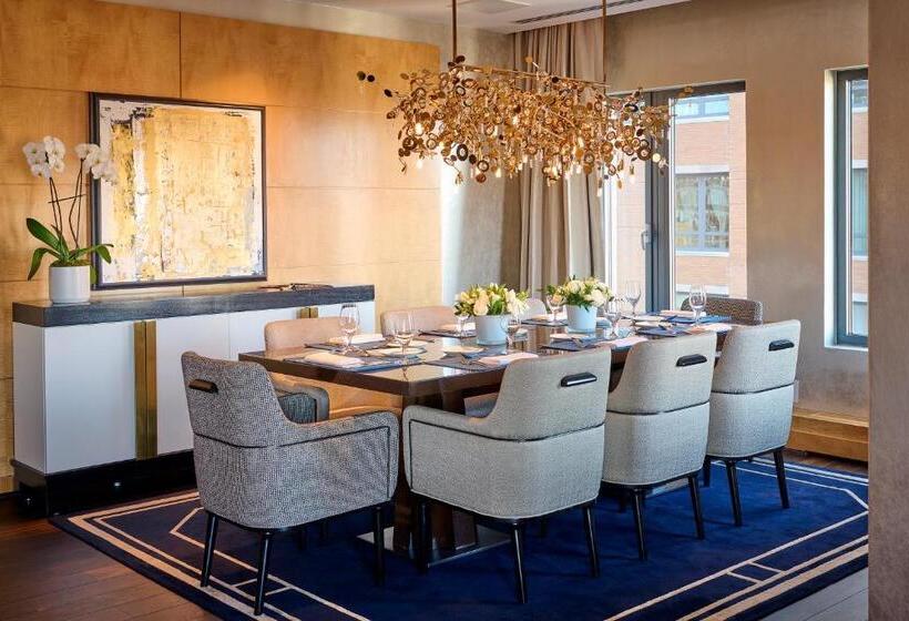 Отель Mandarin Oriental Boston