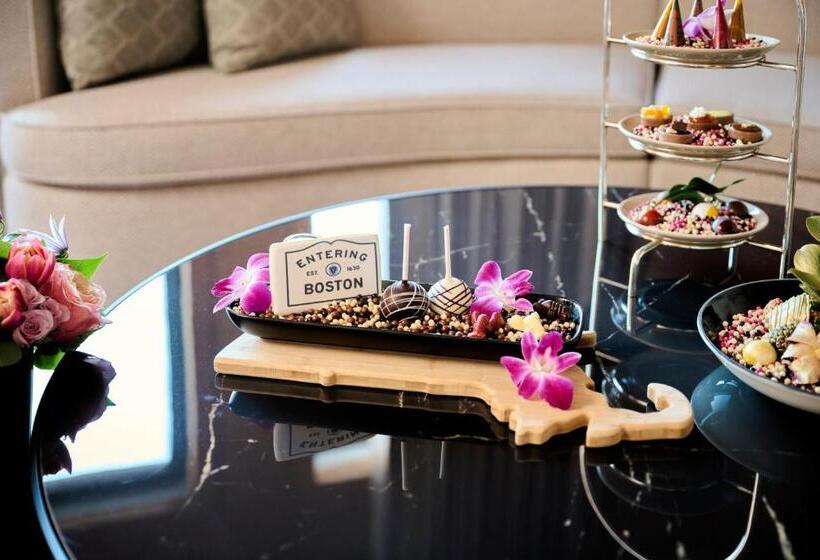 Отель Mandarin Oriental Boston